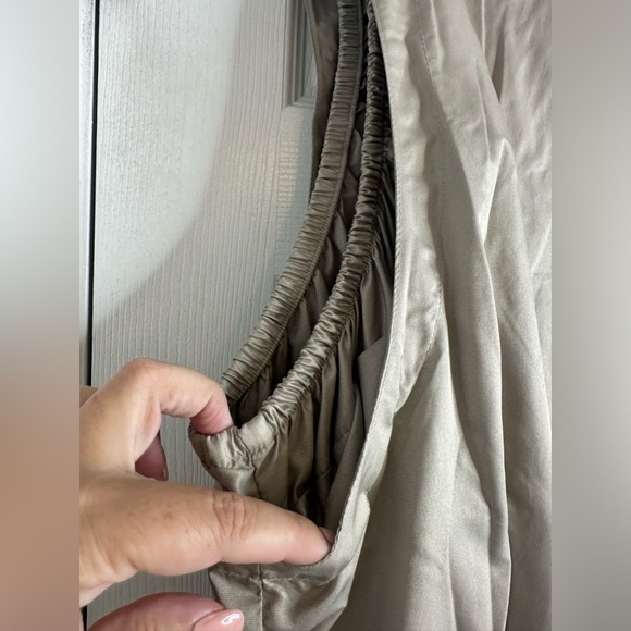 Greg Norman Full Zip Vest, Beige/Tan Windbreaker, Size XL - Picture 2 of 13